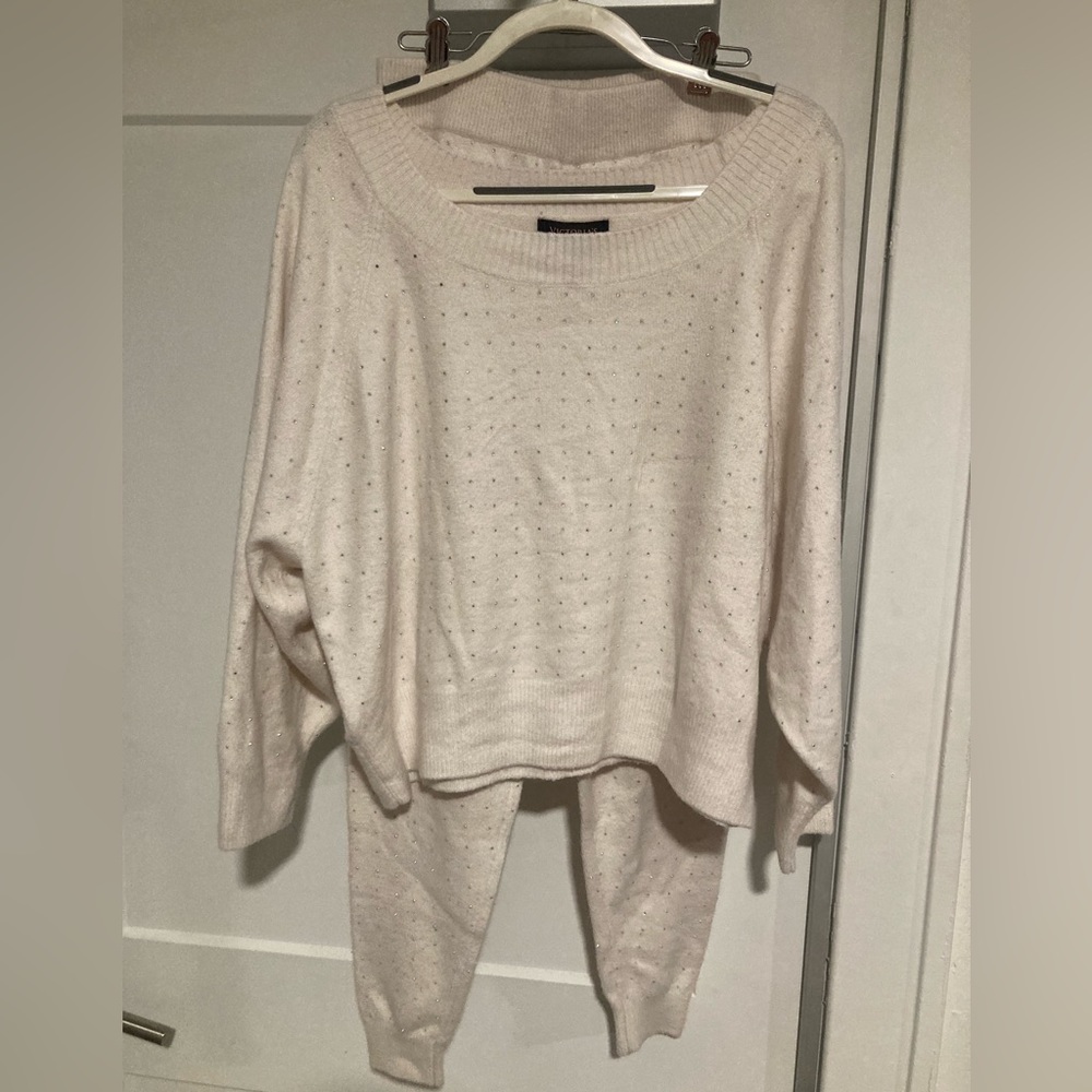 White VS sweater set with rhinestones